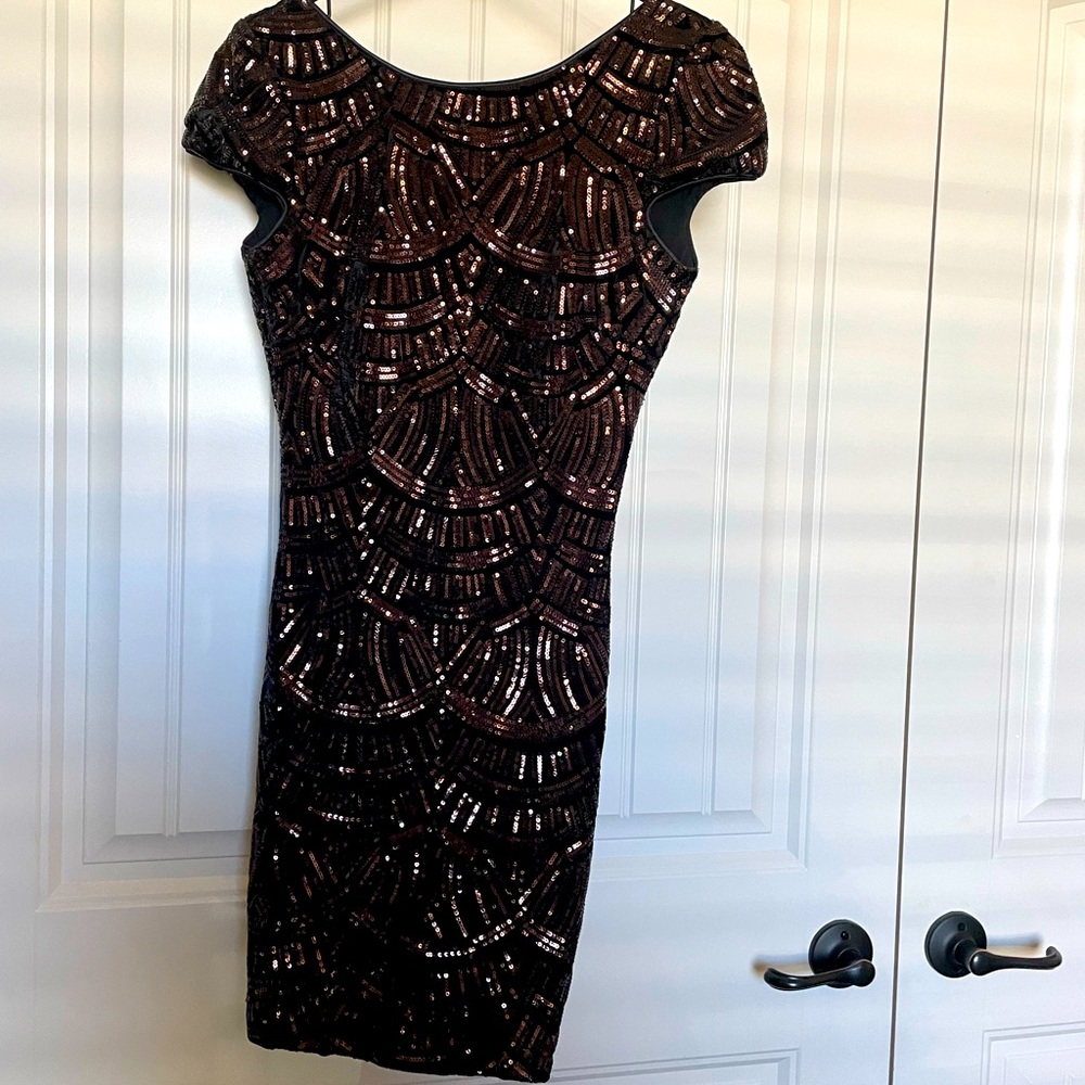 Dress the Population maroon/copper sequin mini backless dress